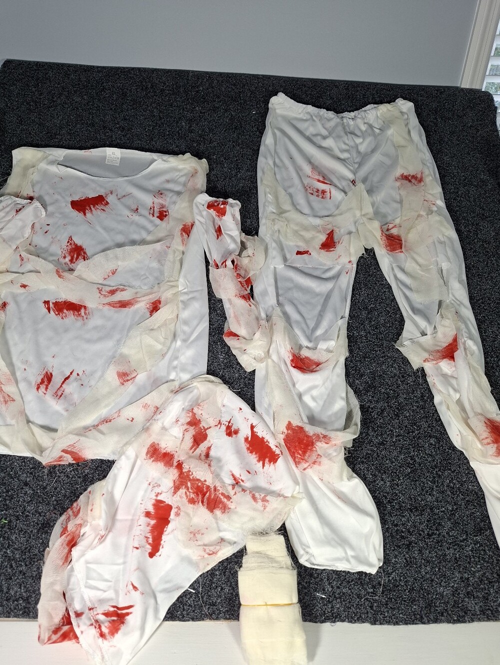 Kids White Zombie Costume Set with Red Blood Splatter Size XL